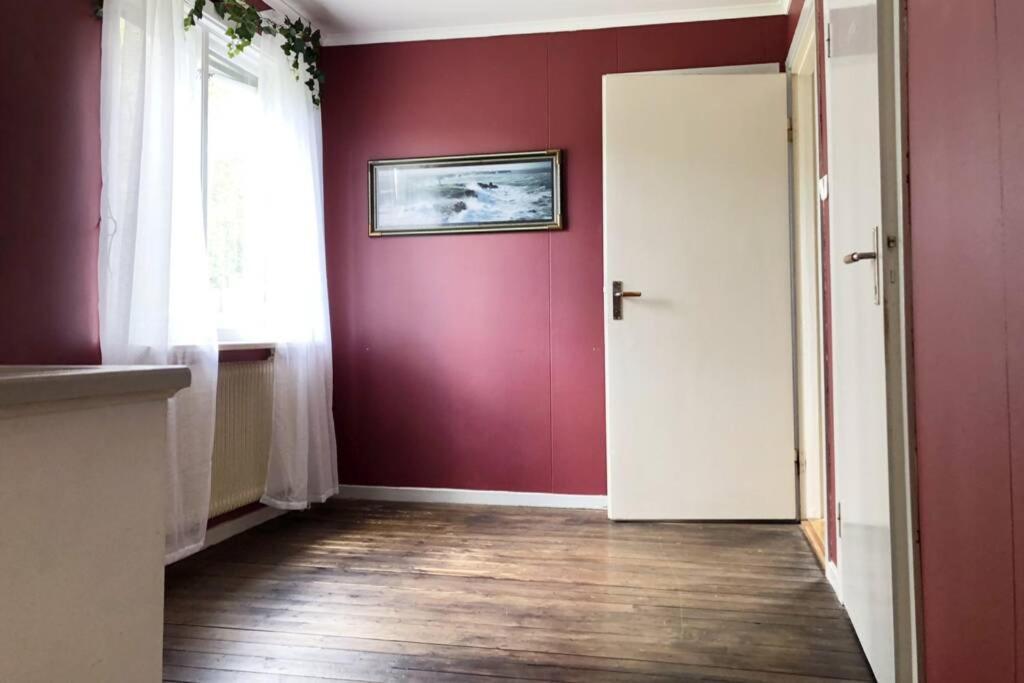 Egen Laegenhet I 2-Familjshus Pa Landet. Villa Tierp Eksteriør billede