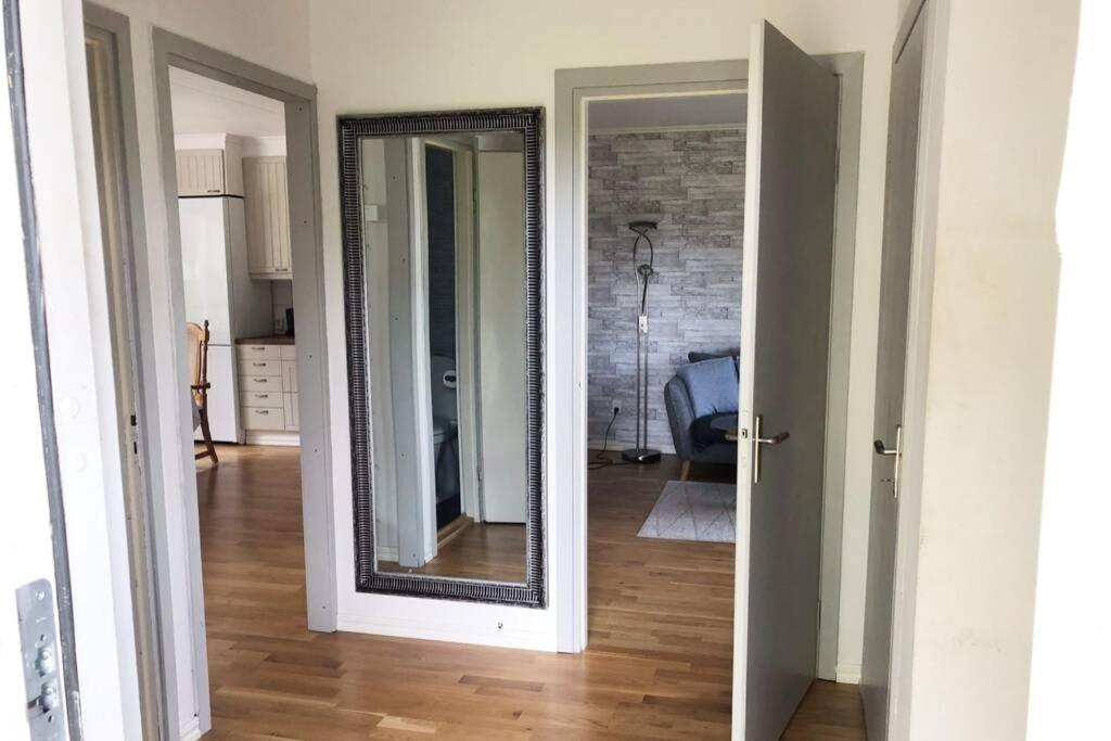 Egen Laegenhet I 2-Familjshus Pa Landet. Villa Tierp Eksteriør billede